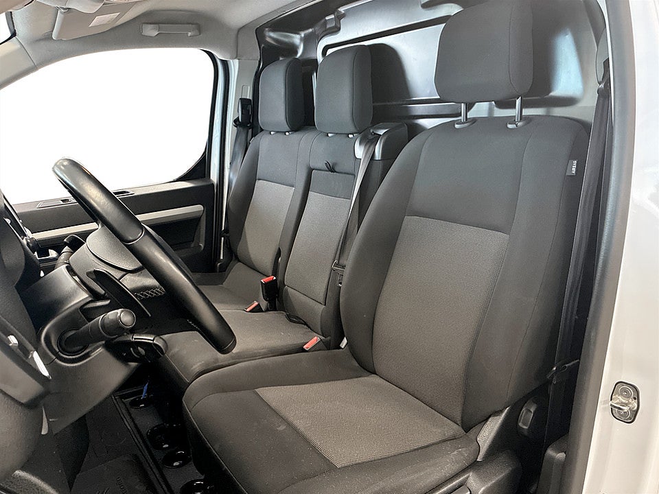 Bild på Citroën Jumpy Bus Pre 2.0 BHDi 145hk Aut L3 WEBASTO B-KAMERA