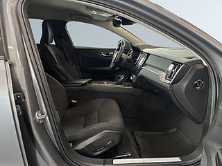 Volvo V60 D4 Momentum S&V-hjul/Kamera/Carplay/Dvärm/A.d Fart