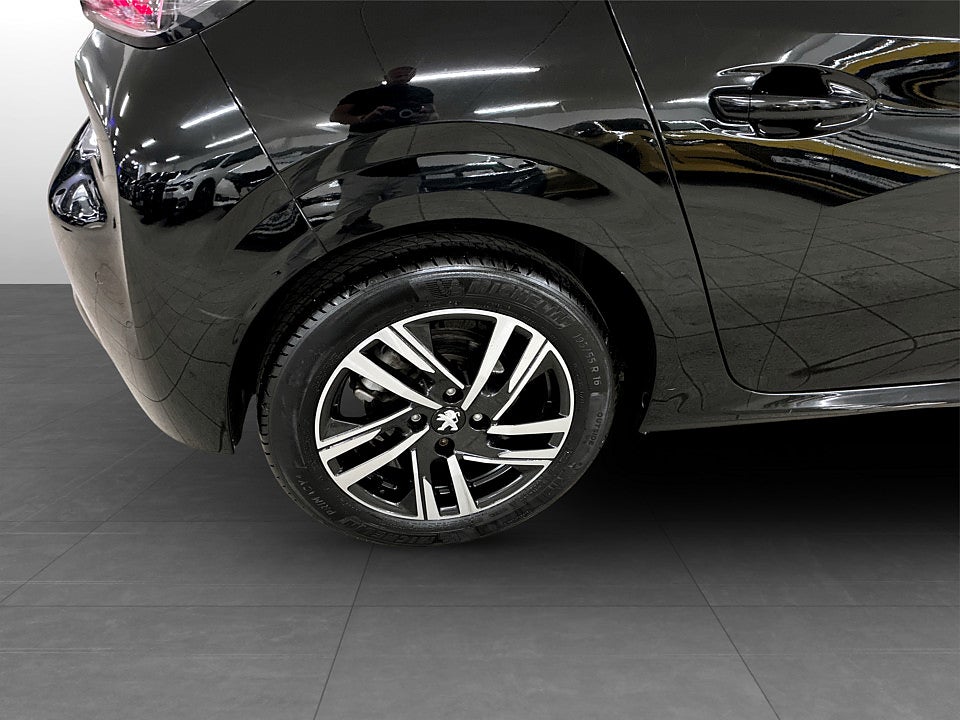 Bild på Peugeot 208 Allure 1.2 PT 100hk Aut BACKSENSORER