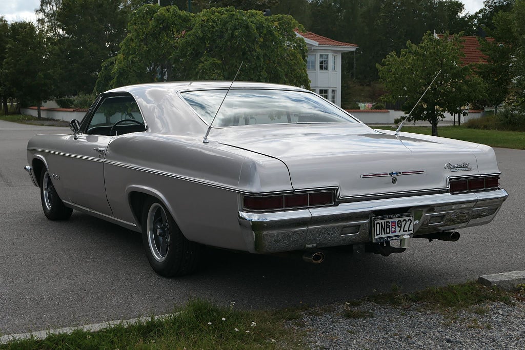 Chevrolet Impala SS Coupé - AVBET - BYTE