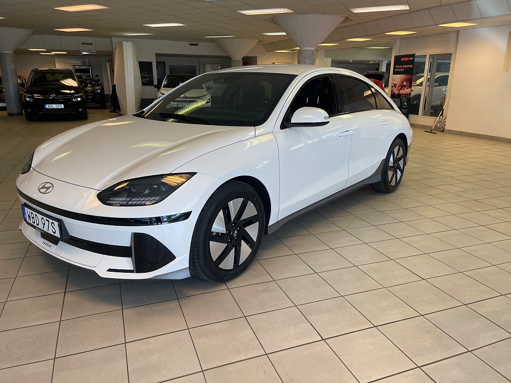 Hyundai IONIQ 6 77.4 kWh ny bil endast 2 mil 