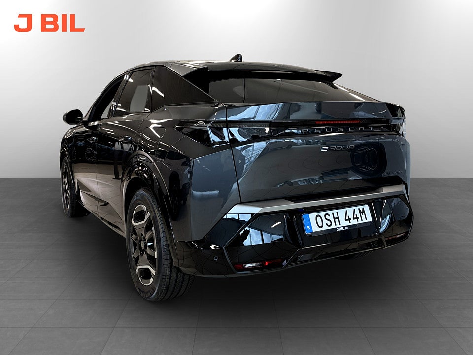 Bild på Peugeot e-3008 4x4 GT+ - OMGÅENDE LEVERANS!