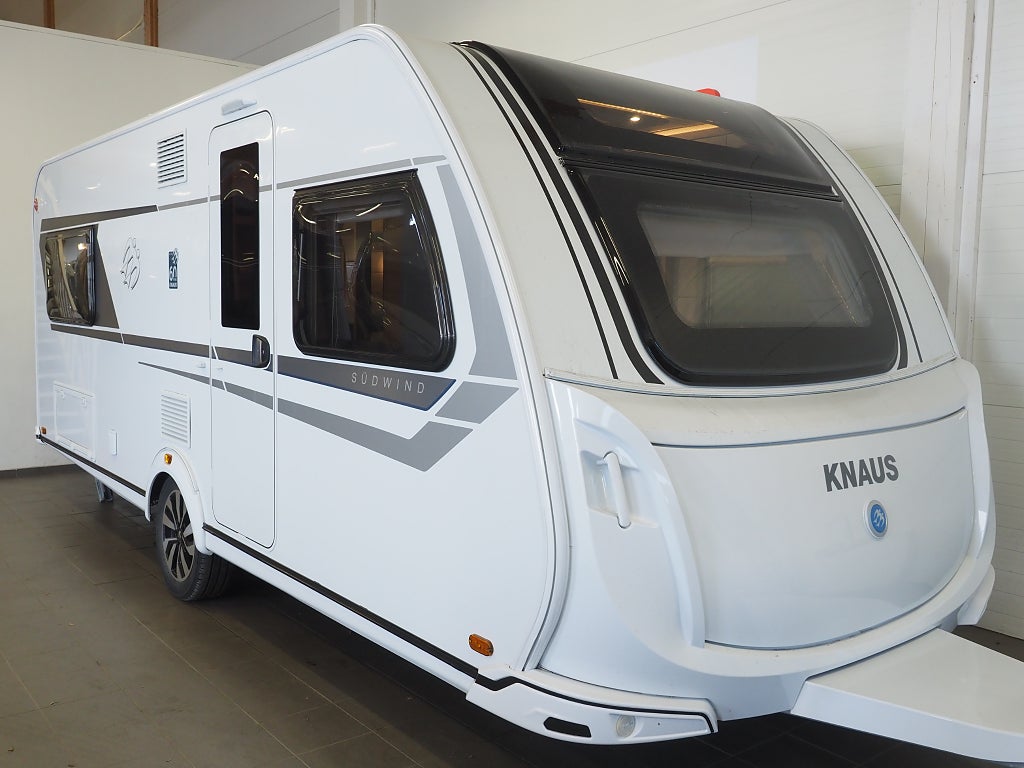 Knaus Südwind 580 UE 60 Years Edition ALDE Solcell Låga långbäddar 2021