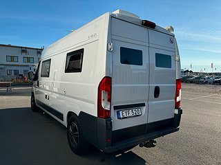 Husbil-halvintegrerad Rapido Van 56 130HK Automat 18 av 19