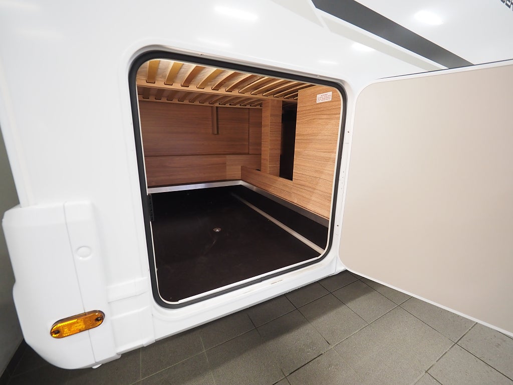 Weinsberg CaraSuite 650 MF AUT | 3500kg | Loungepaket | 2026