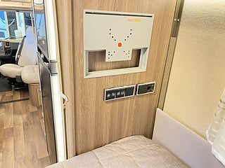 Husbil-integrerad Kabe TM I 810 LT 18 av 24