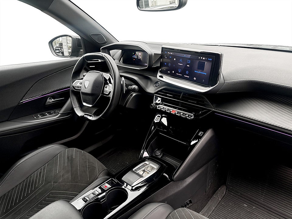 Bild på Peugeot 2008 GT Hybrid 145hk Aut B-KAMERA CARPLAY