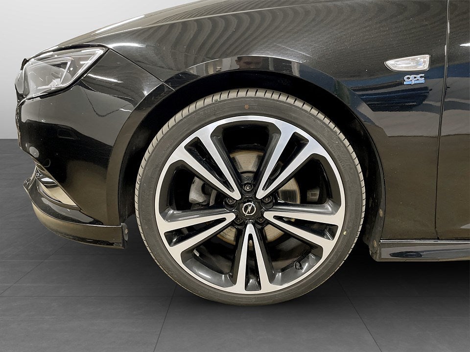 Bild på Opel Insignia Grand Sport 2.0 Turbo D 4x4 210hk Aut - OPC, TAKLUCKA