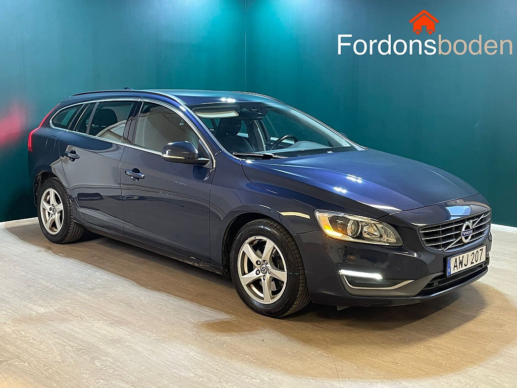 Volvo V60 T3 Automat Momentum VOC Värmare Kamrem bytt 150hk