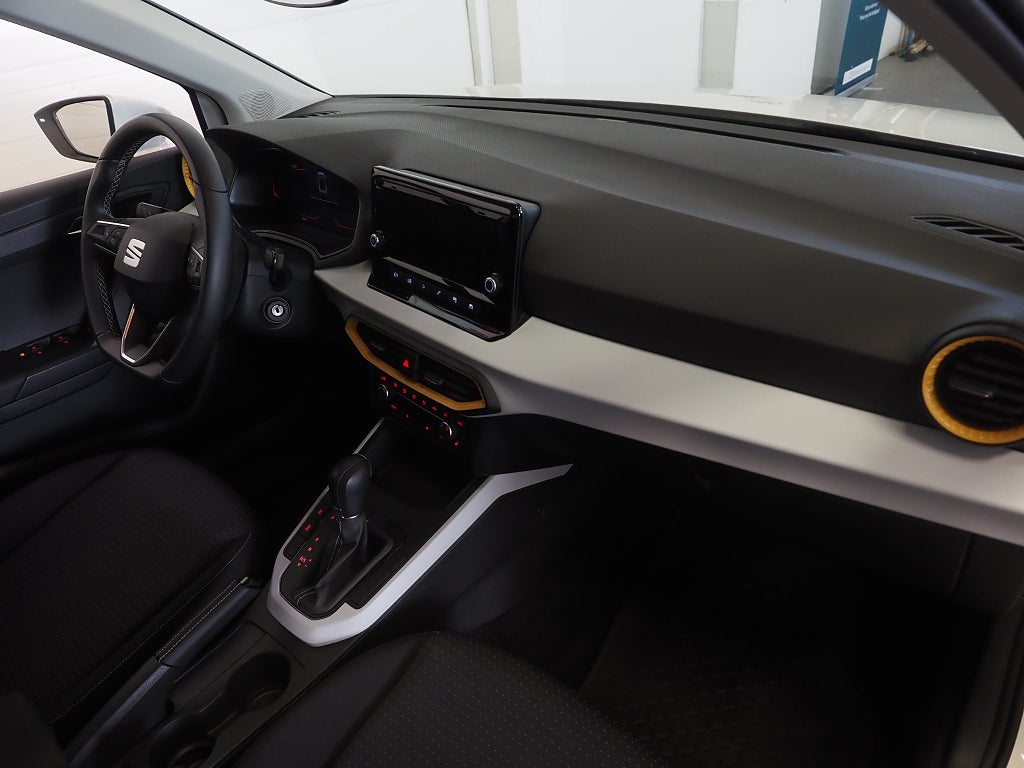 Seat Arona 1.0 TSI 115hk DSG Style Komfortpaket Full Link 2024