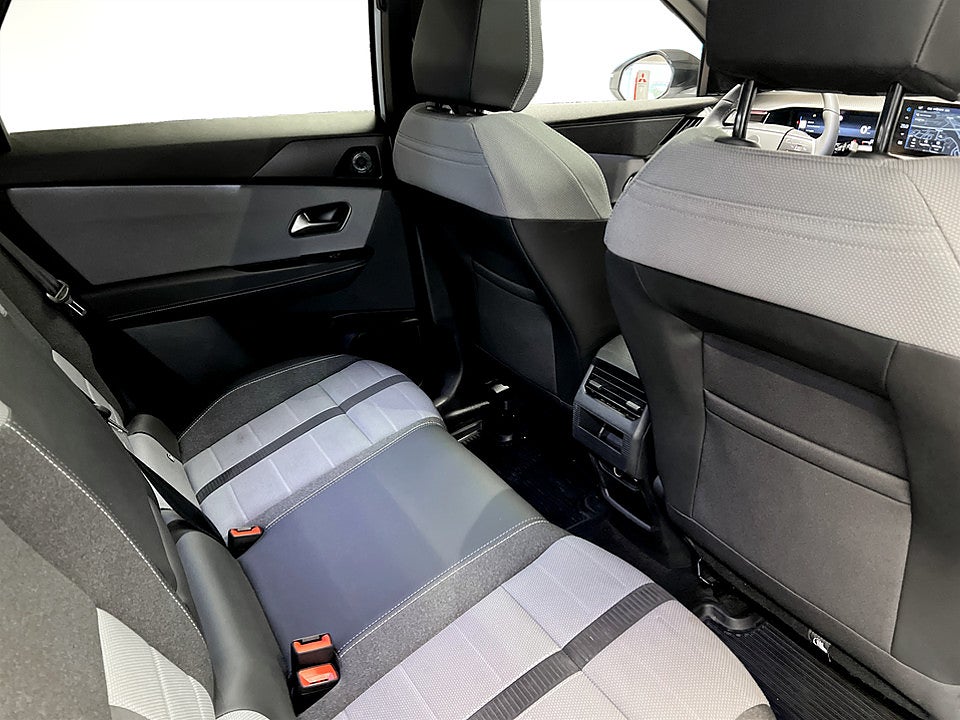 Bild på Opel Grandland GS Hybrid 145hk Aut PANO B-KAMERA CARPLAY