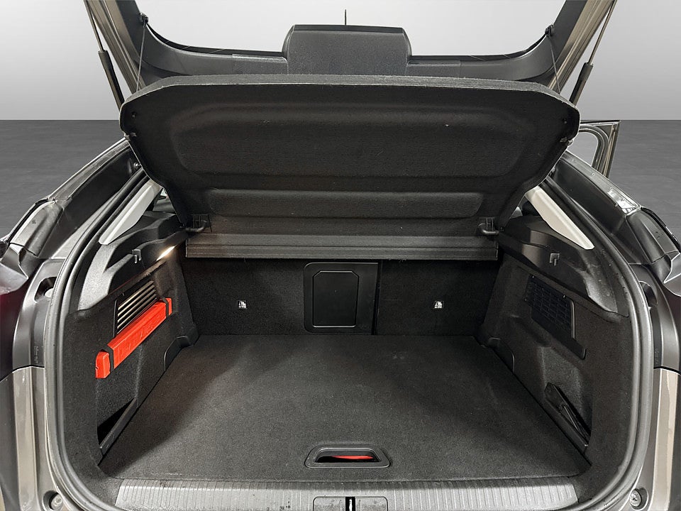 Bild på Citroën e-C4 Shine Exclusive 50kWh 136hk Aut - B-KAMERA,PANO,ELSTOL