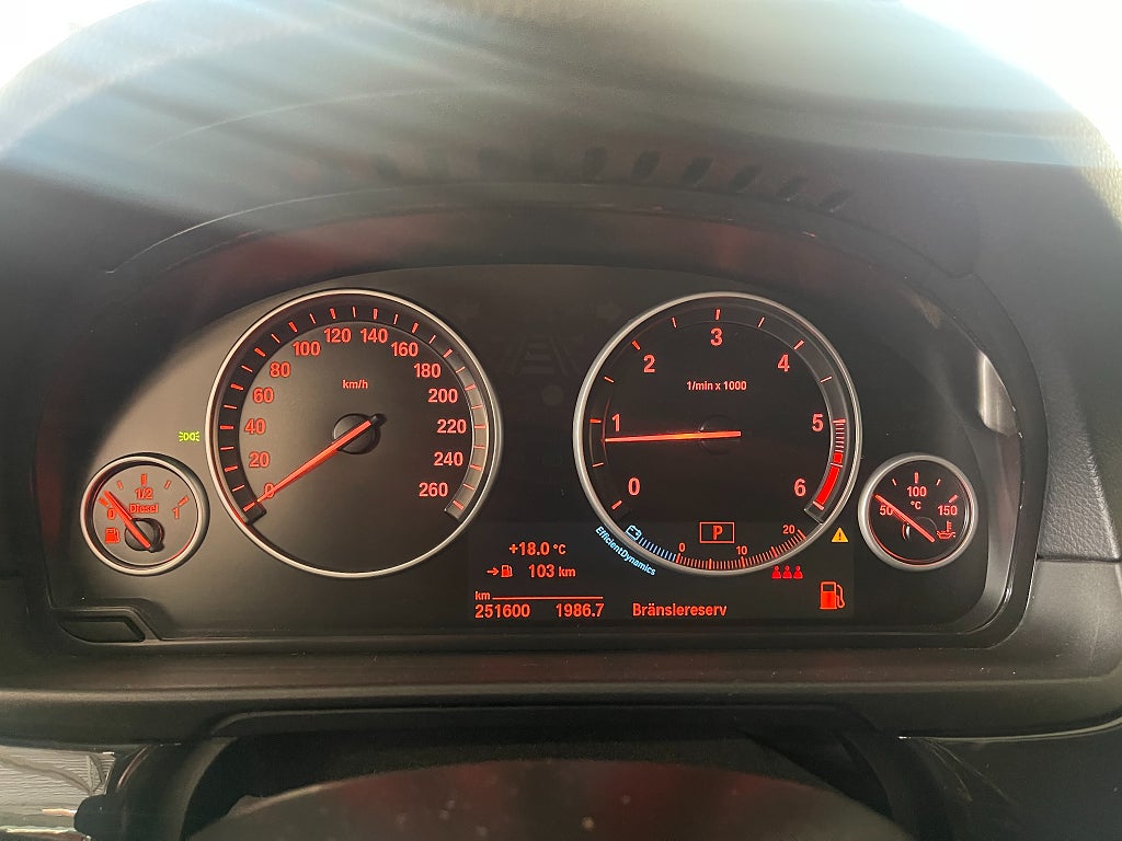 BMW 520d xDrive Touring 190 hk VÄRMARE DRAG