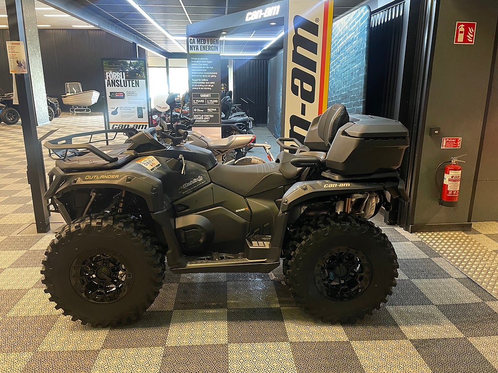 Can-Am Outlander Max 1000R Backcountry -26 *Utrustad* 