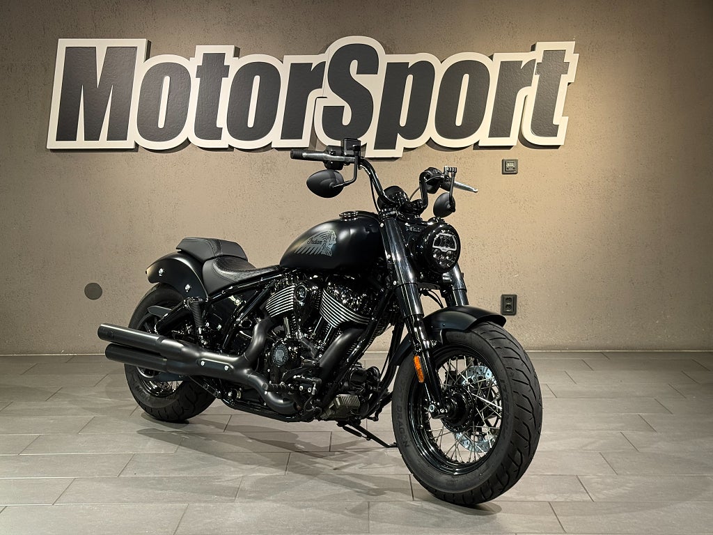 Indian CHIEF BOBBER *930 MIL*