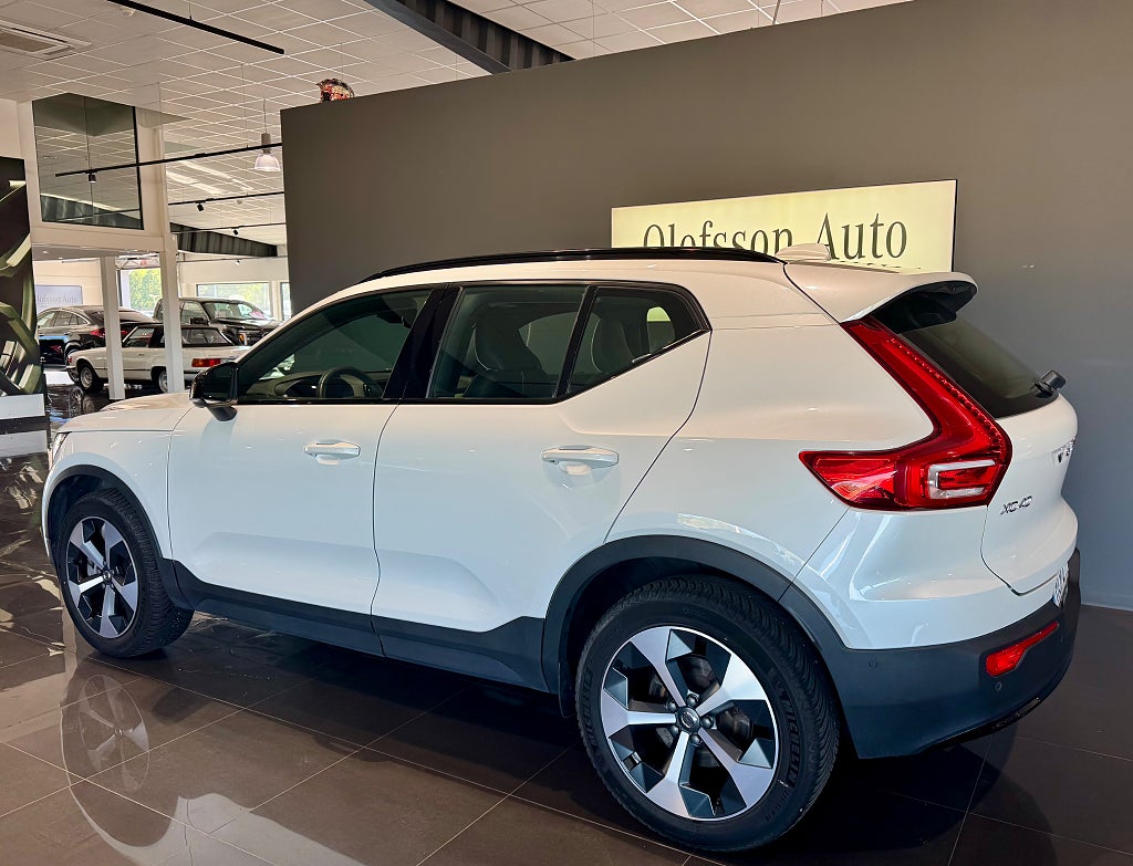 Volvo XC40 B3 DCT Ultimate Dark FWD - bild 2