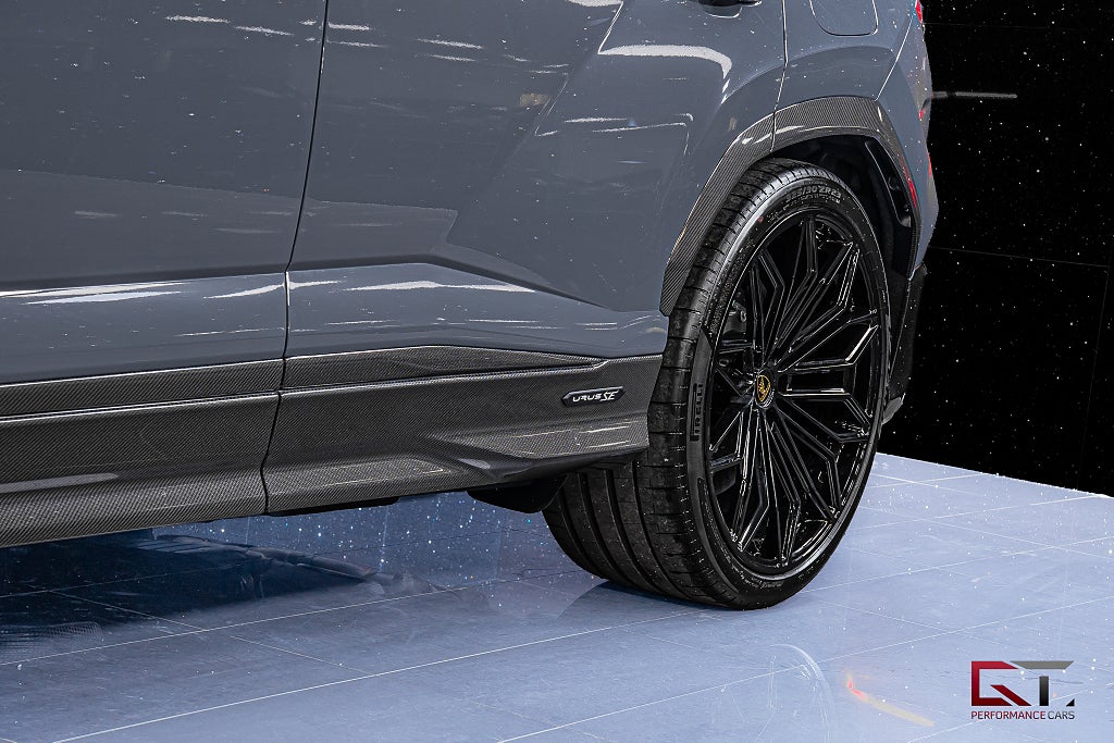Lamborghini Urus SE 2026 MOMS Full Carbon 23" Grigio Telesto Pano B&O-3D