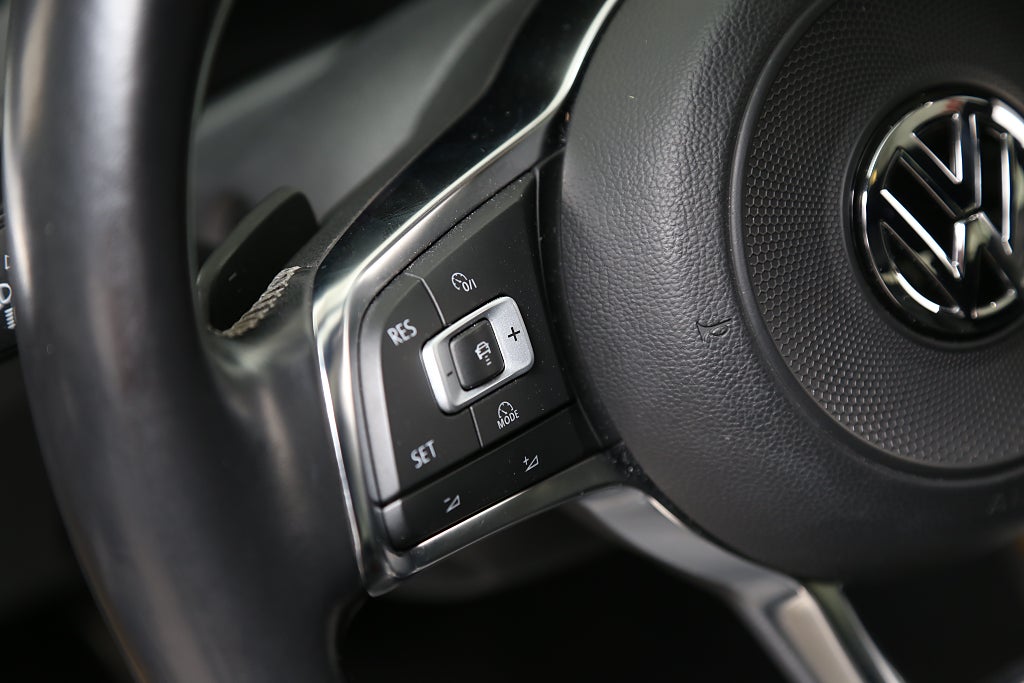 Volkswagen Arteon 2,0 TSI 280hk 4Motion GTR R-Line Pano 360-kam Drag Värm