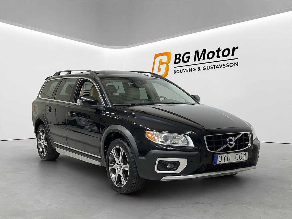 Volvo XC70 D5 215HK AWD Aut Summum Drag/Värmare/PDC/Skinn