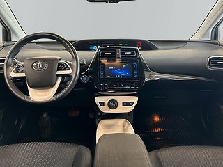 Toyota Prius Hybrid CVT S&V-hjul/HUD/Backkamera
