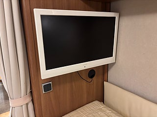 Husbil-halvintegrerad Kabe ROYAL 880 LT 29 av 33