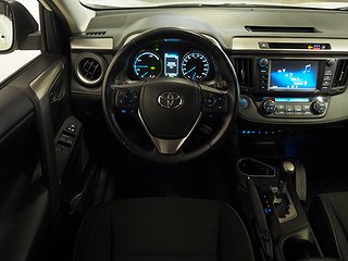 SUV Toyota RAV4 14 av 21