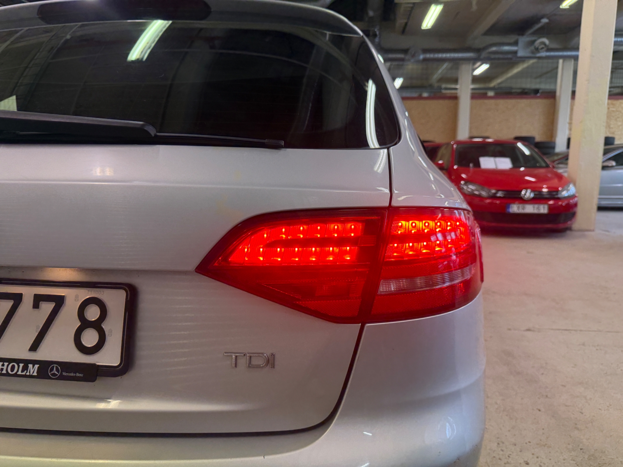 Audi A4 2012, bild 3/44