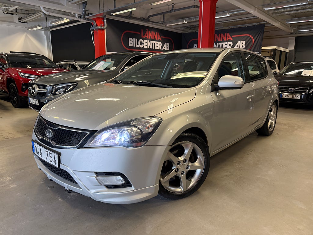 Kia Ceed cee'd 1.6 CRDi Ny servad Drag PDC Låg års SoV