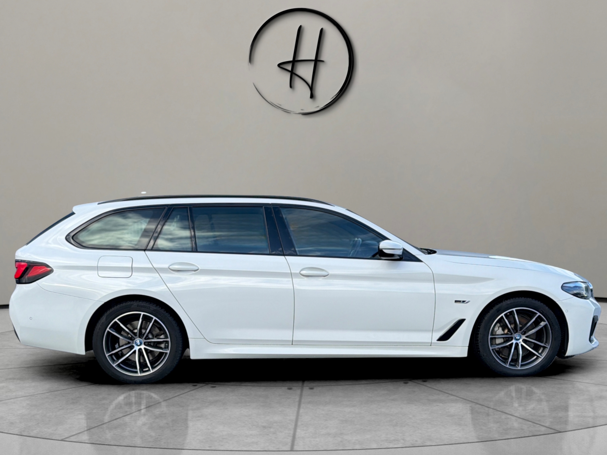 BMW 530e M Sport 2023, bild 5/10
