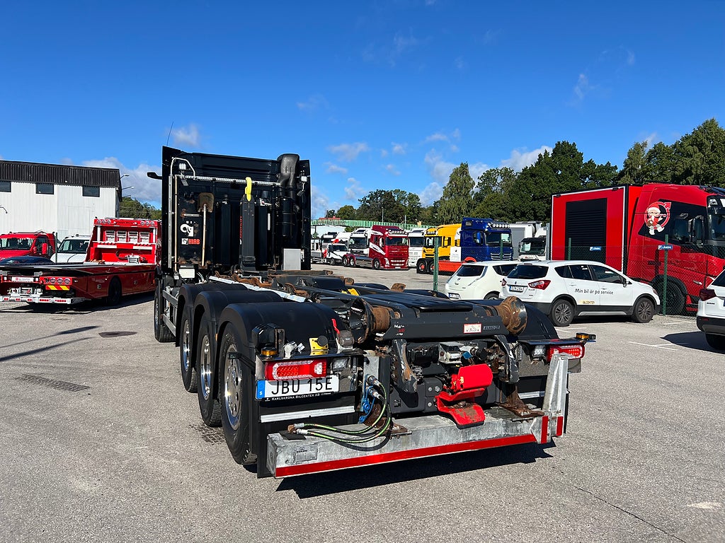 Mercedes-Benz Arocs 3251 Tridem Lastväxlare, Fullt Plogutrustad