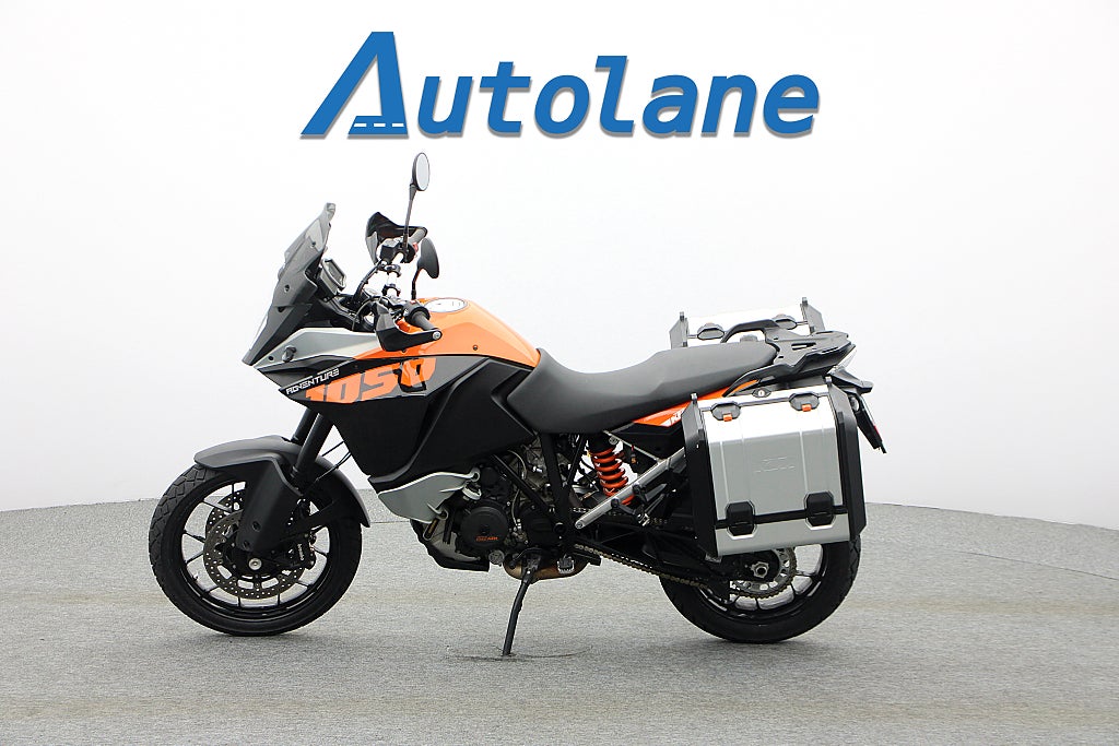 KTM 1050 Adventure ABS *Nyservad Nya däck
