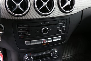 Halvkombi Mercedes-Benz B 16 av 25