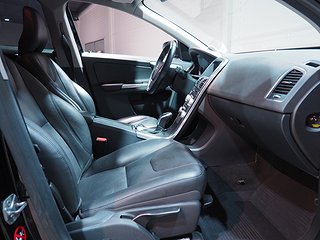 SUV Volvo XC60 8 av 23