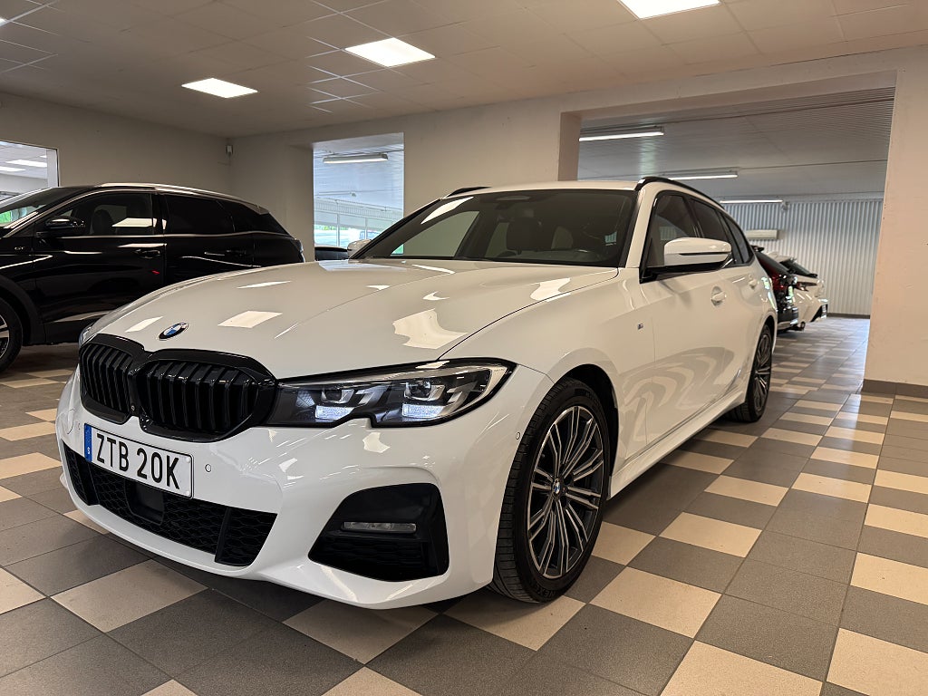 BMW 320D xDrive Touring  M-sport Cockpit Kam 360° Drag Navi  