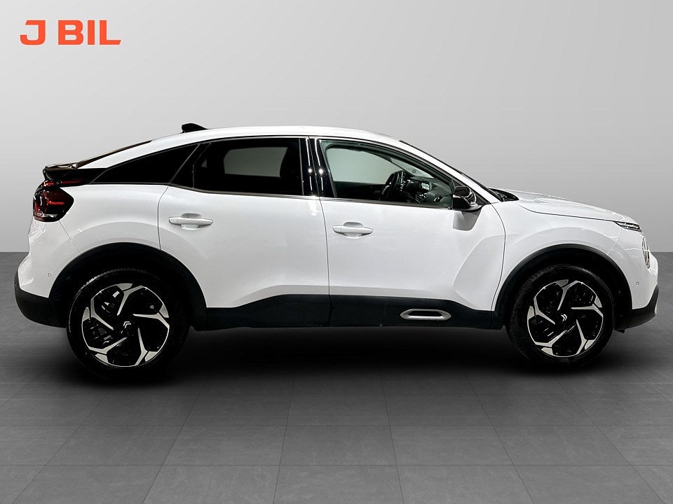 Bild på Citroën C4 Shine 1.2 PT 130hk Aut - B-KAMERA, CARPLAY