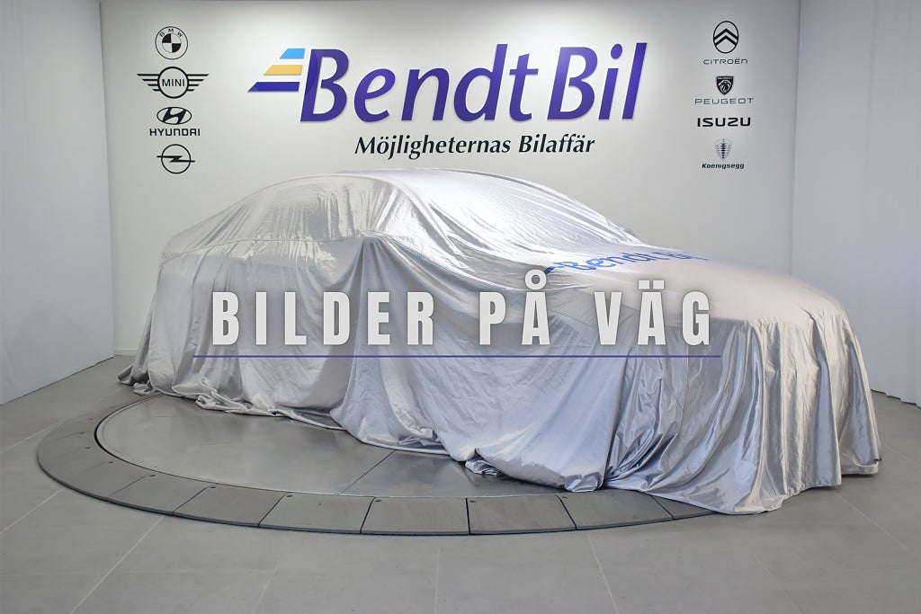 BMW 320D xDrive Sedan M Sport / Läder / Navigation / Drag / HiFi