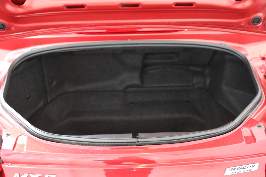 Mazda MX-5 2,0 SKYACTIV-G 160hk Soft Top (Cab) Skinn Navi