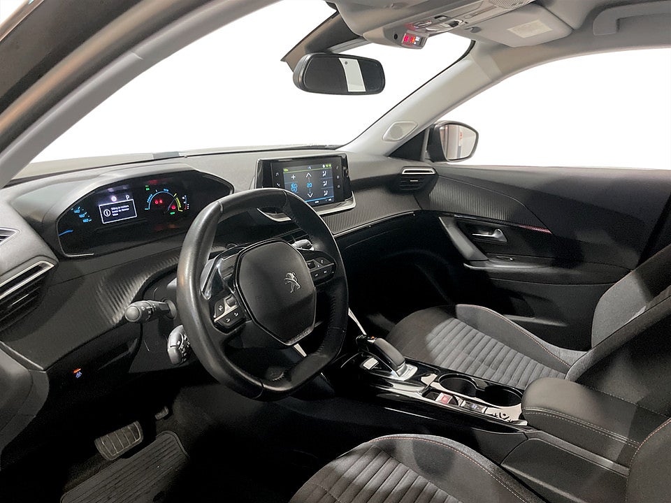 Bild på Peugeot E-2008 Active 50kWh 136hk Aut CARPLAY BACKSENSORER