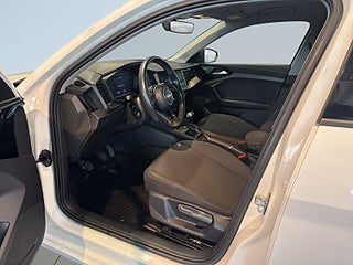 Audi A1 Sportback 30 TFSI Proline S&V-Hjul/P-sens/M-värm – bild 7