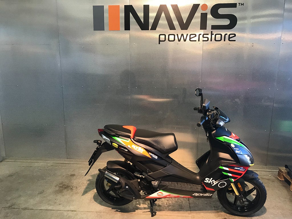 Aprilia SR 50 Factory racing 50 Factory