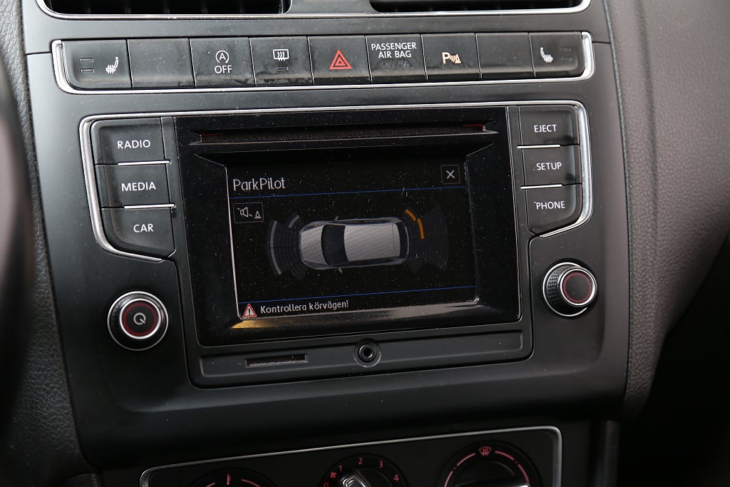 Volkswagen Polo 1,2 TSI 90hk R-Line 5D Motorvärmare