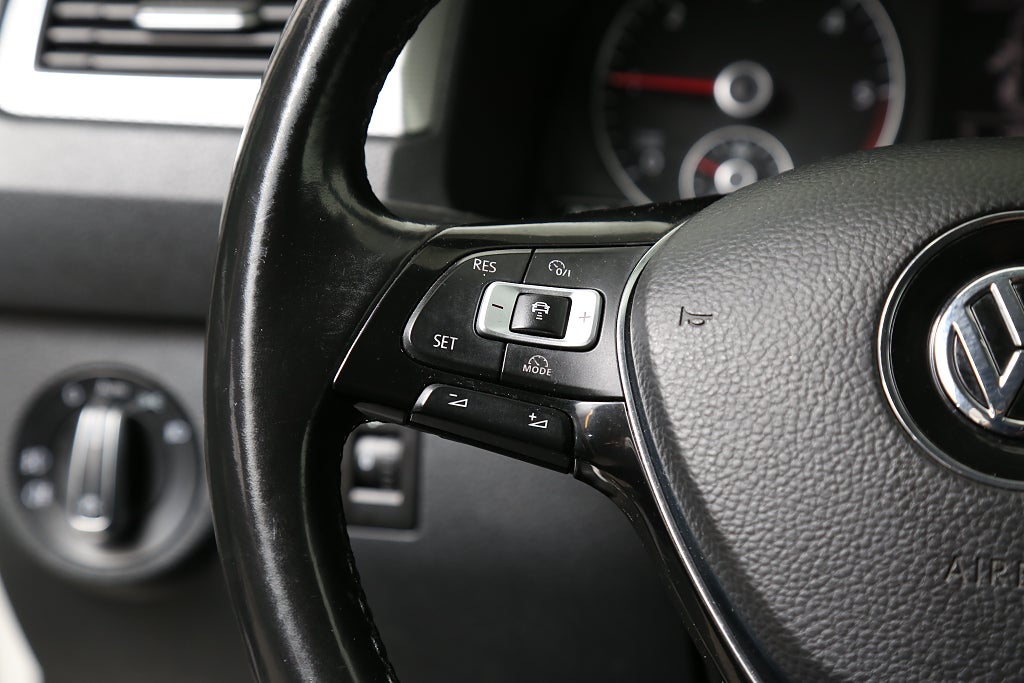 Volkswagen Caddy Maxi Life 2,0 TDI 4M Comfortline 7-sits Värmare Drag 2020