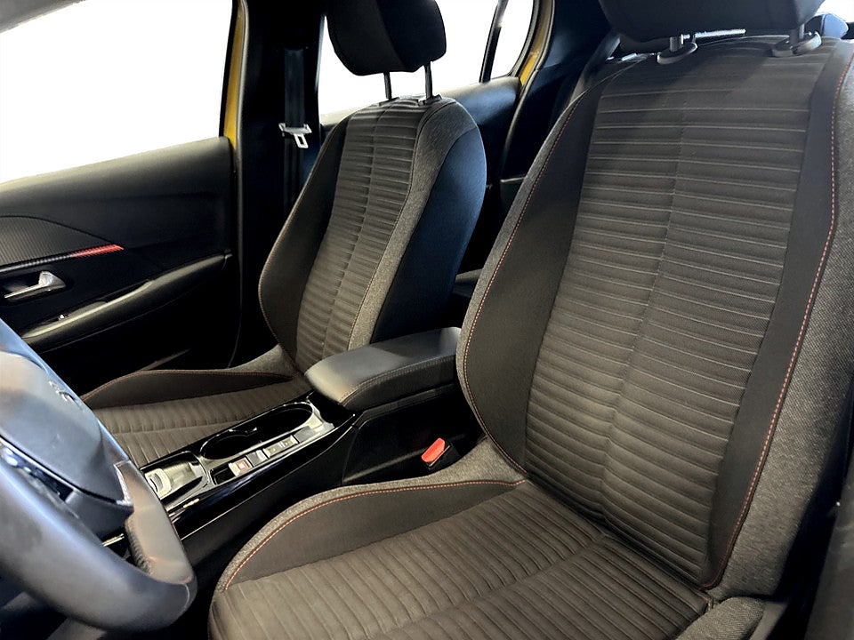 Bild på Peugeot E-208 Active Pack 50 kWh 136hk Aut KAMPANJRÄNTA 3,99%