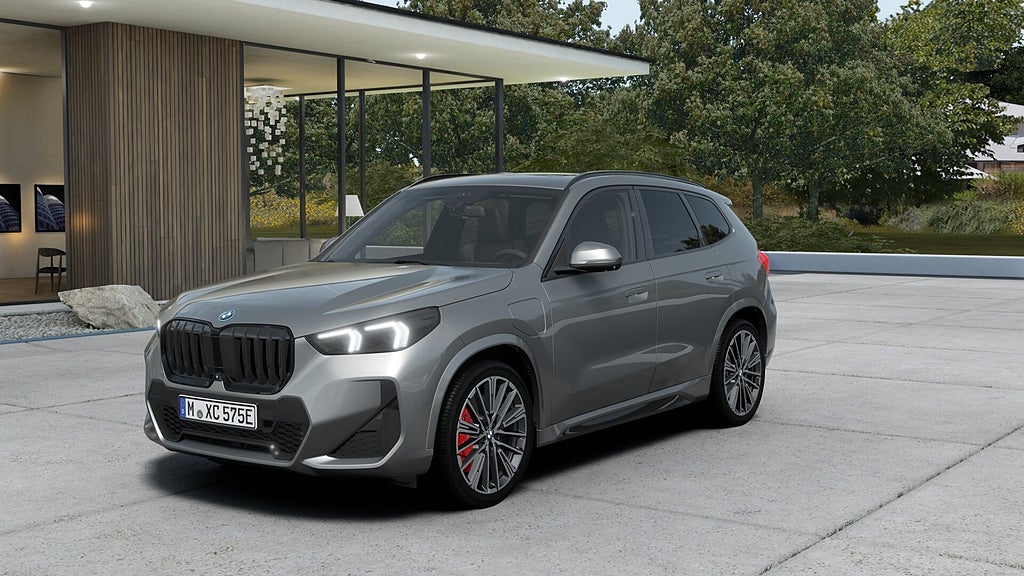 BMW X1 xDrive25e M Sport Pro Fully Charged Drag H K DA | Ränta 0,95%