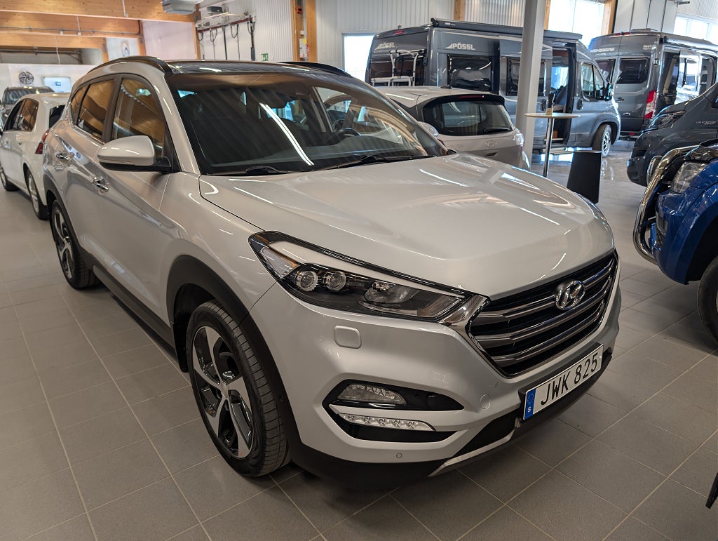 Hyundai Tucson 2.0 CRDi 4WD Premium Aut/Drag/Pano/M-värm/SoV