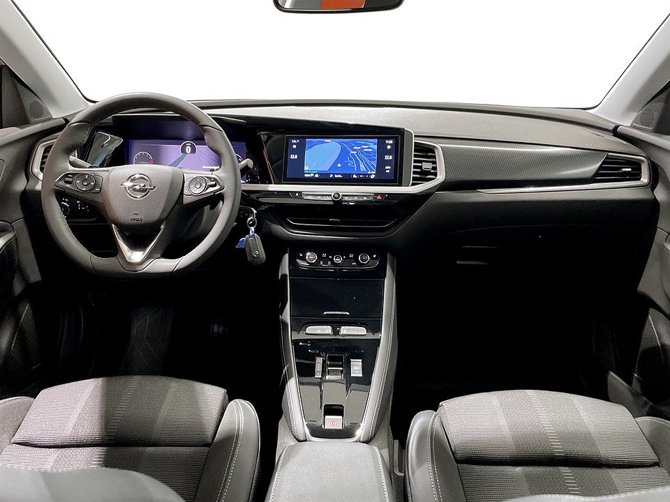 Bild på Opel Grandland GS 1.2 PT 130hk Aut - B-KAMEA, CARPLAY