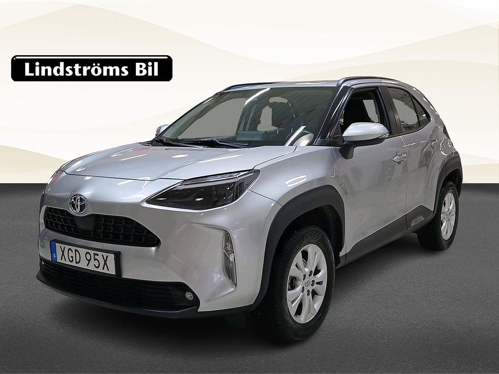 Toyota Yaris Cross Hybrid AWD-i 1,5 ACTIVE TAKRELING Vinterhjul