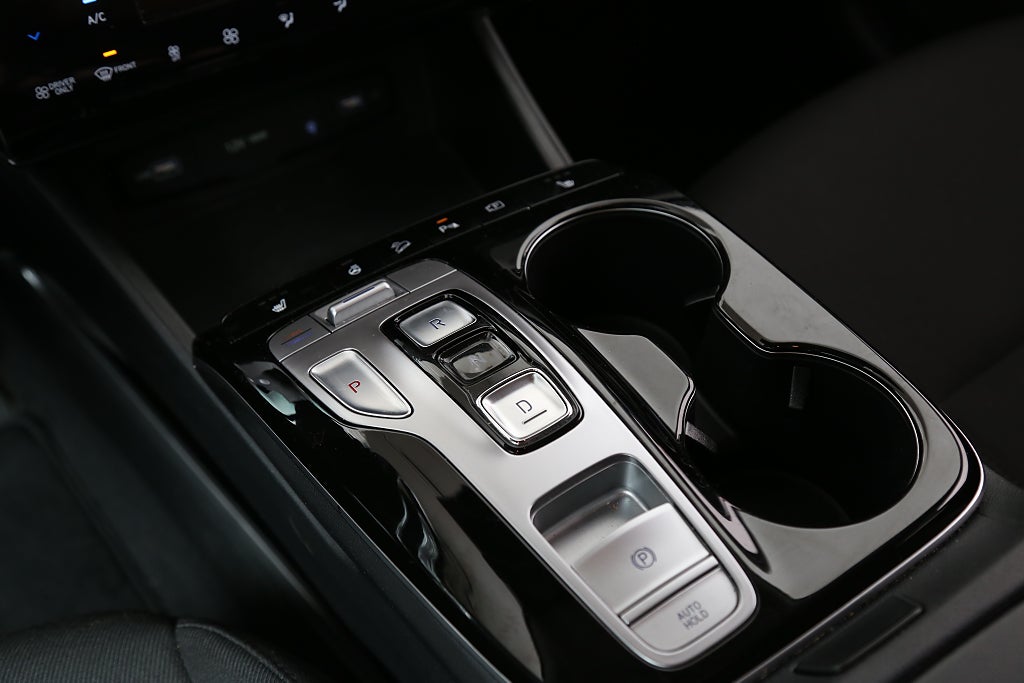 Hyundai Tucson 1,6 T-GDi HEV 230hk 6AT 4WD Essential Motorvärmare 2021