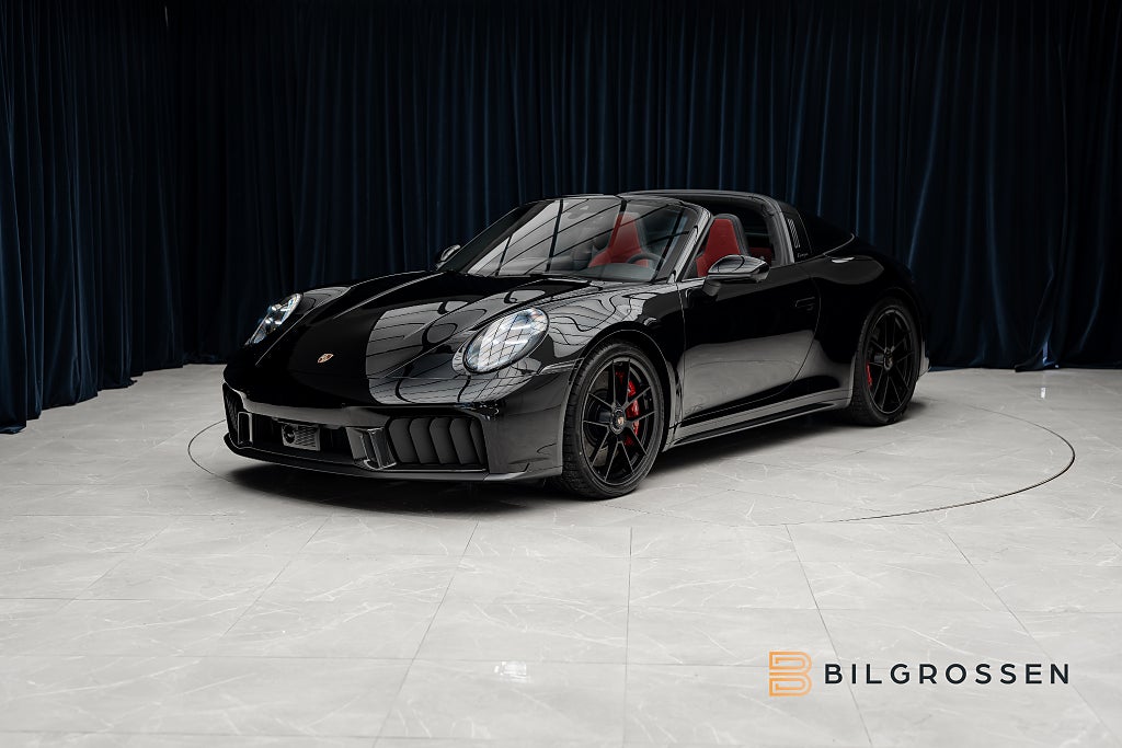 Porsche 911 992.2 Targa 4 GTS SportD 3.99% Kolfiber Lyft Burmester
