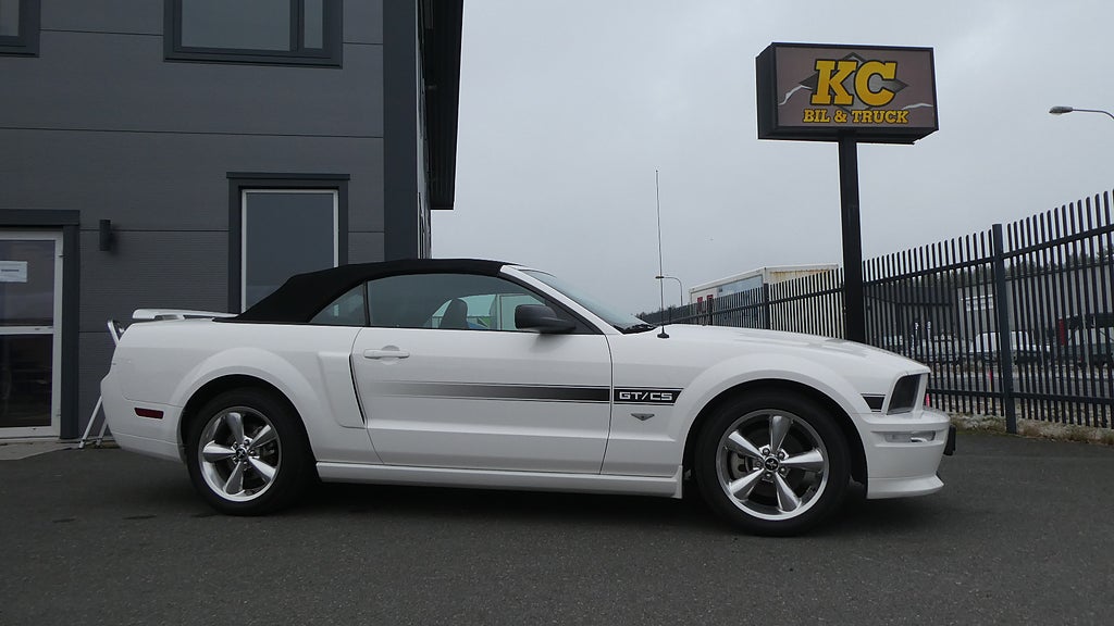 Ford Mustang GT/CS  Cab